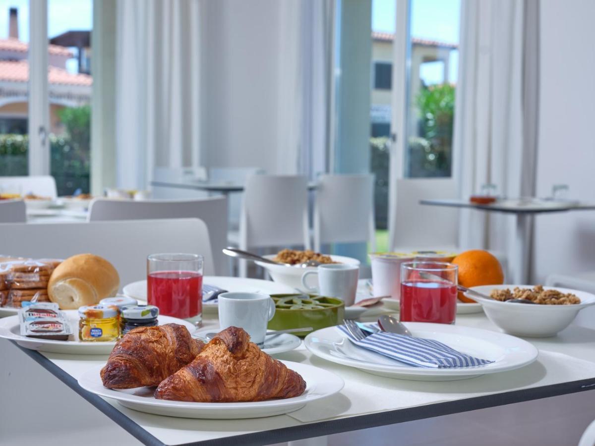 Felix Hotels - Hotel Residence Porto San Paolo Porto San Paolo  Exteriör bild