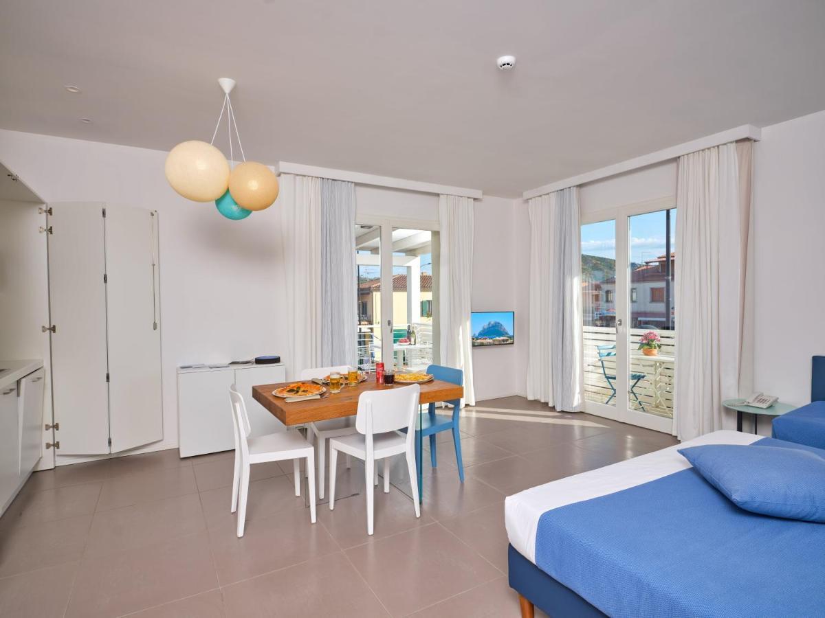 Felix Hotels - Hotel Residence Porto San Paolo Porto San Paolo  Exteriör bild