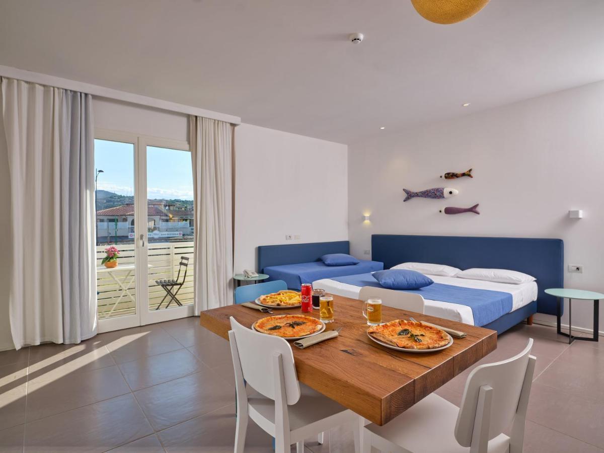 Felix Hotels - Hotel Residence Porto San Paolo Porto San Paolo  Exteriör bild